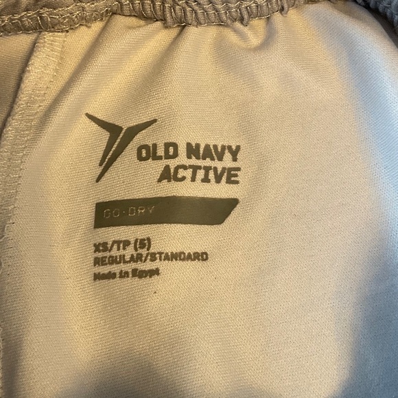 Old Navy Kids Light Gray Shorts - Picture 3 of 4